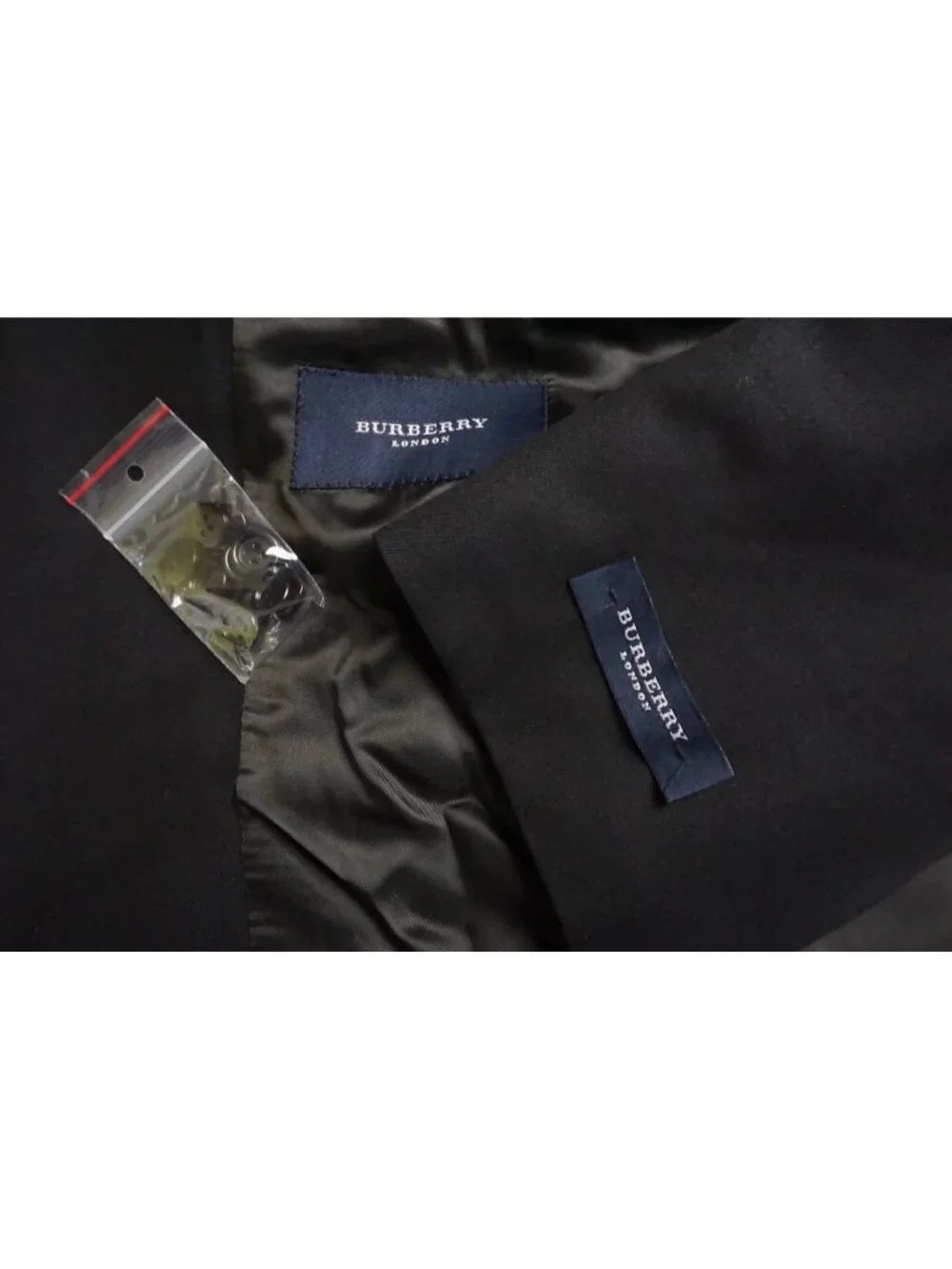 Burberry London Solid Black Wool 2 Pc Suit Jacket Pants Sz 36R BRAND NEW
